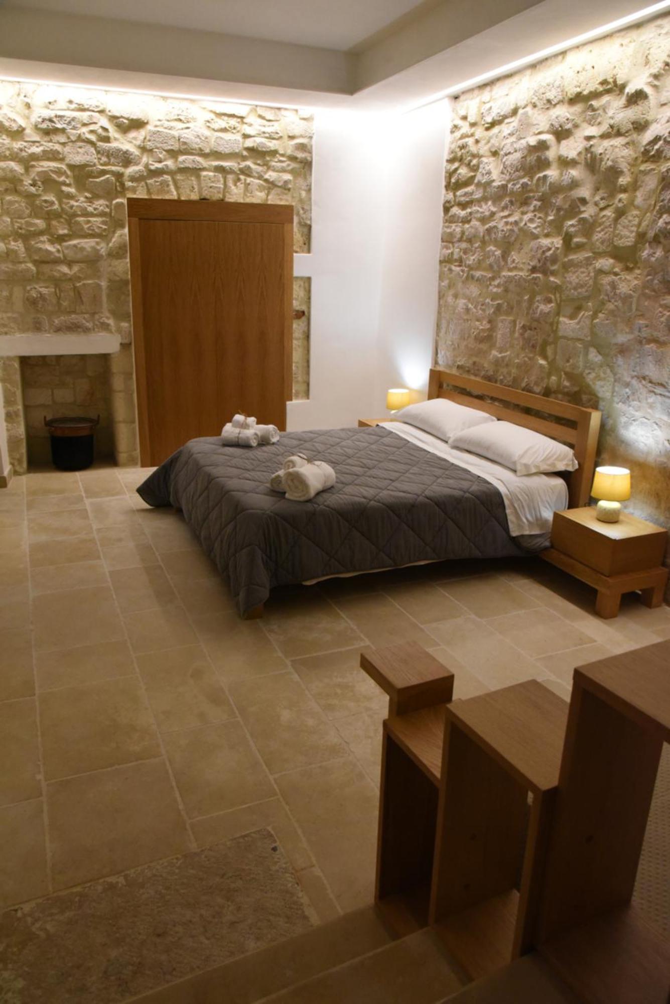 Altemura Suites Bari Bagian luar foto