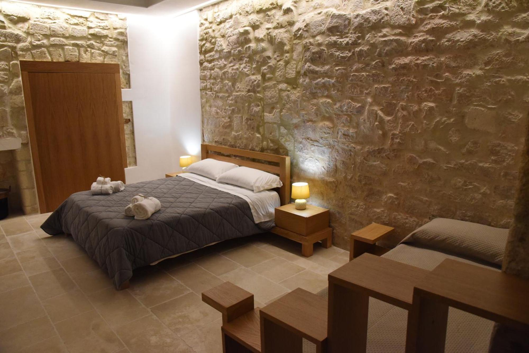 Altemura Suites Bari Bagian luar foto