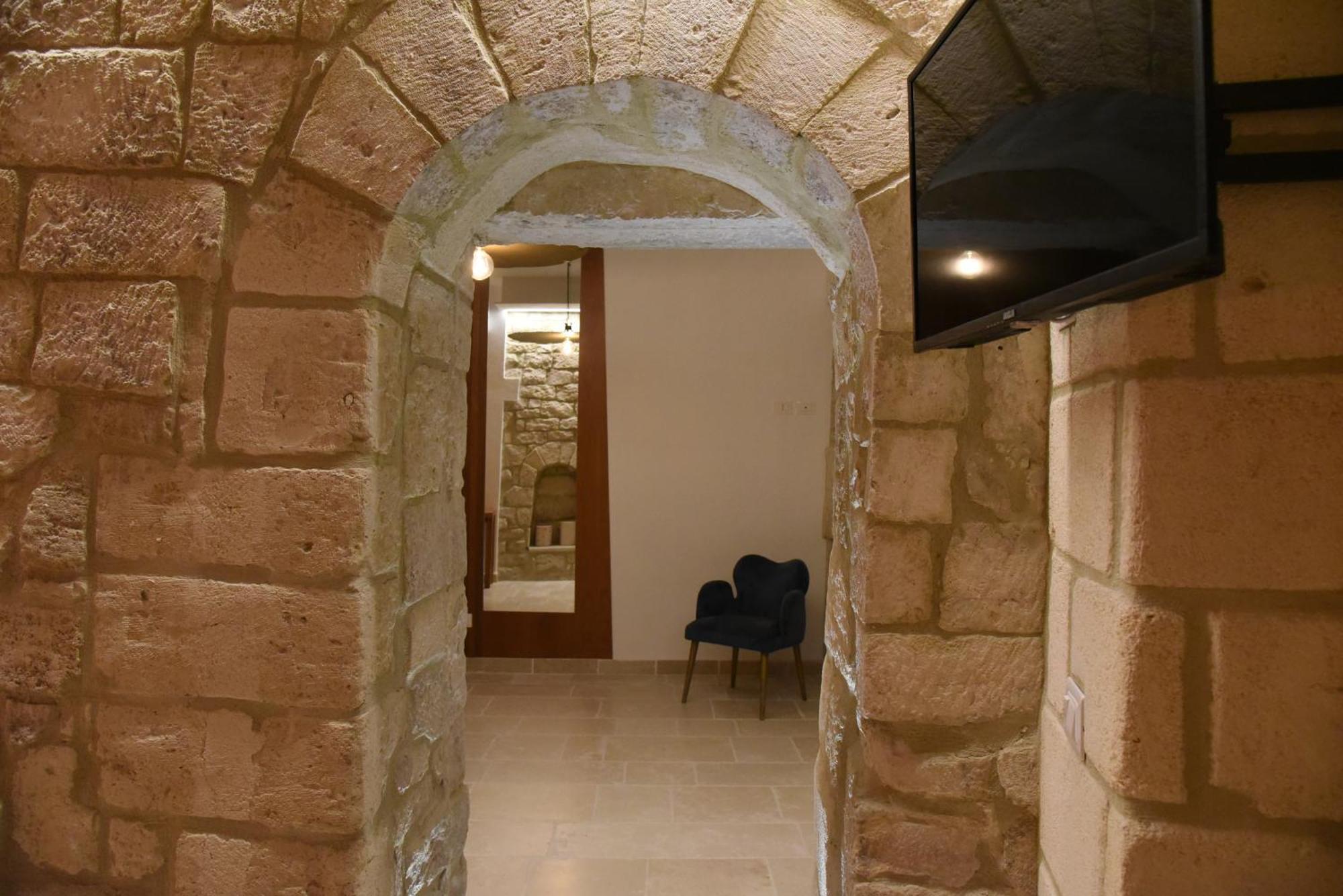 Altemura Suites Bari Bagian luar foto