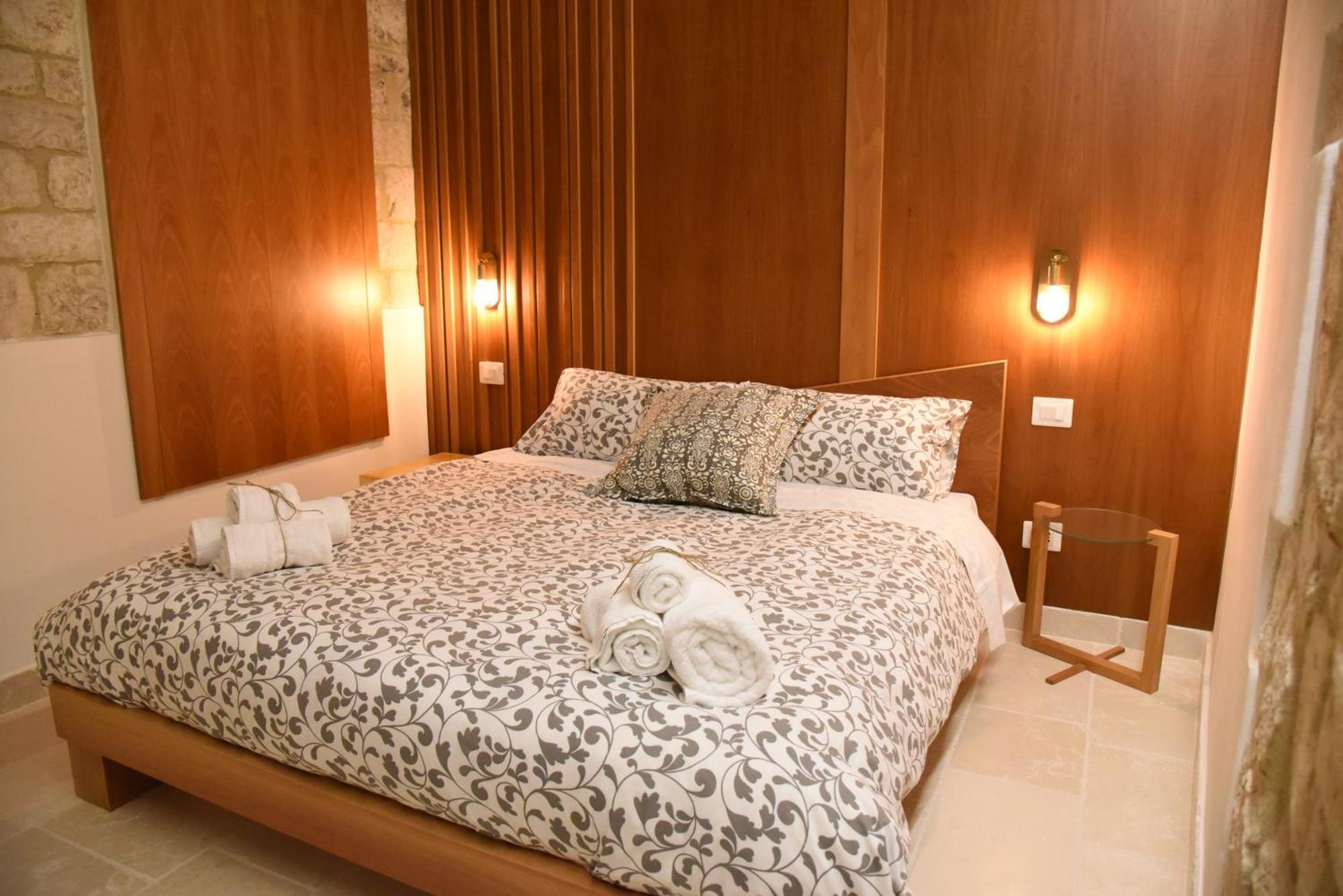 Altemura Suites Bari Bagian luar foto