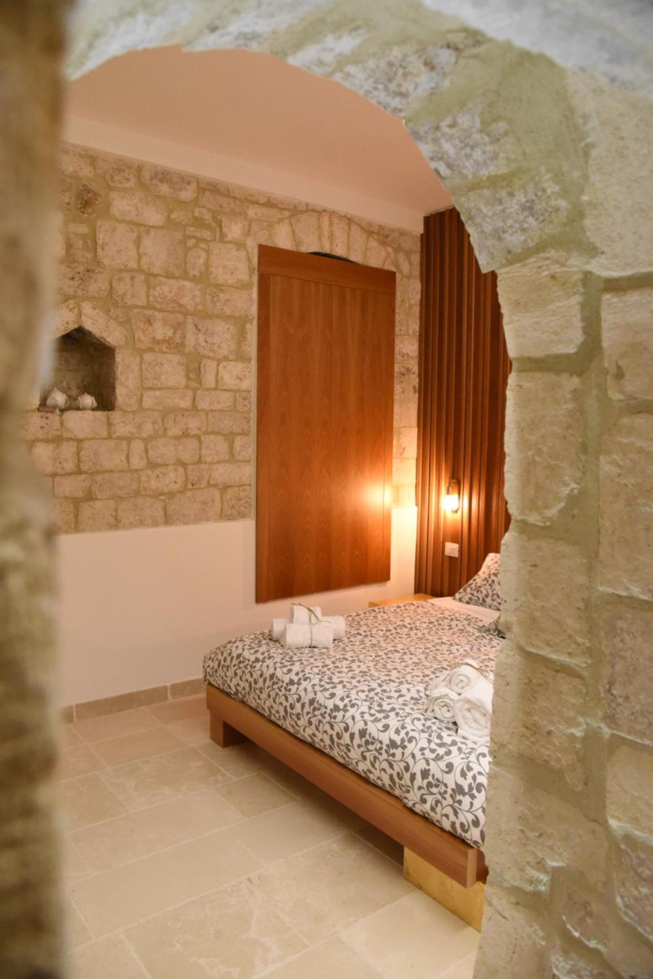 Altemura Suites Bari Bagian luar foto