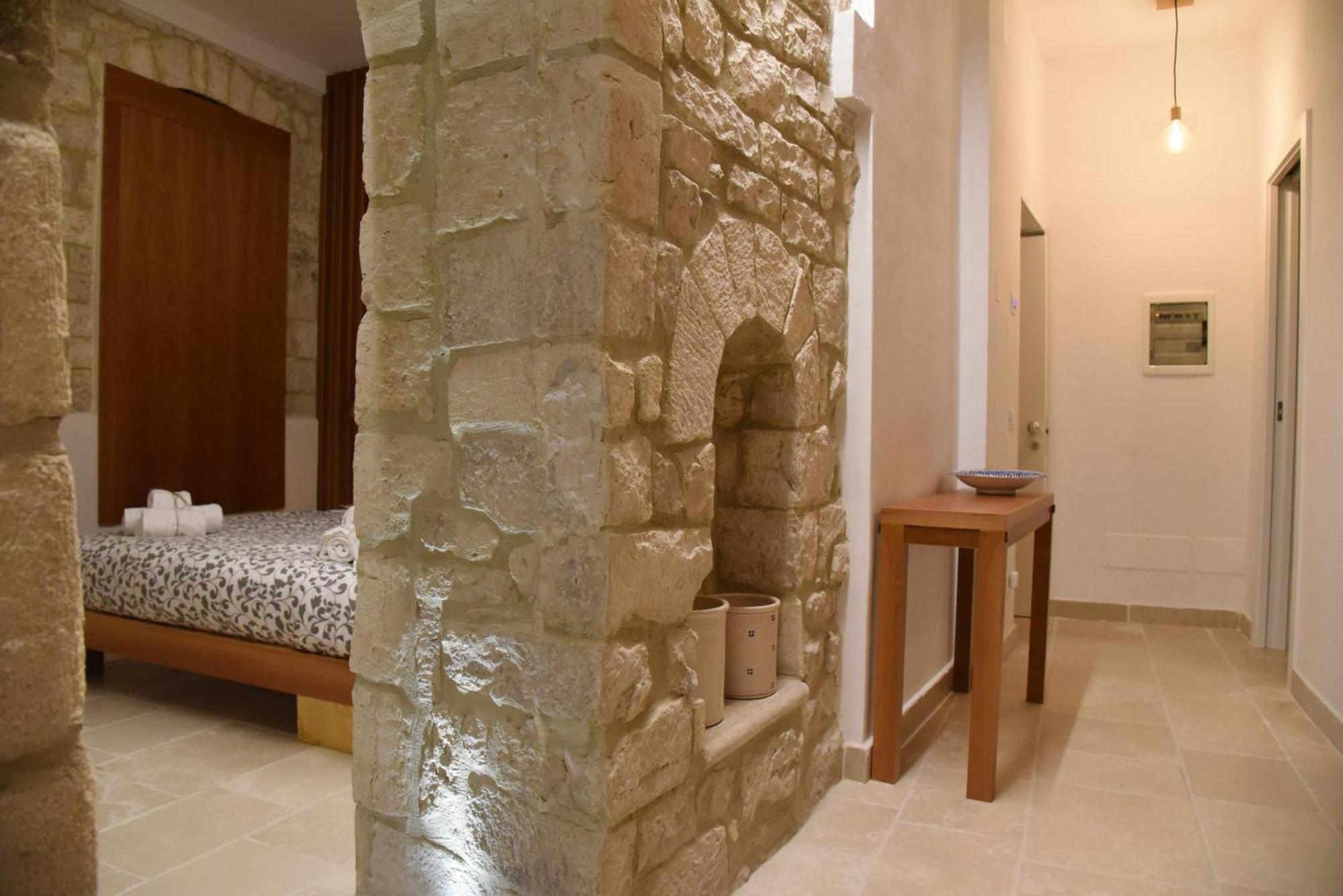 Altemura Suites Bari Bagian luar foto