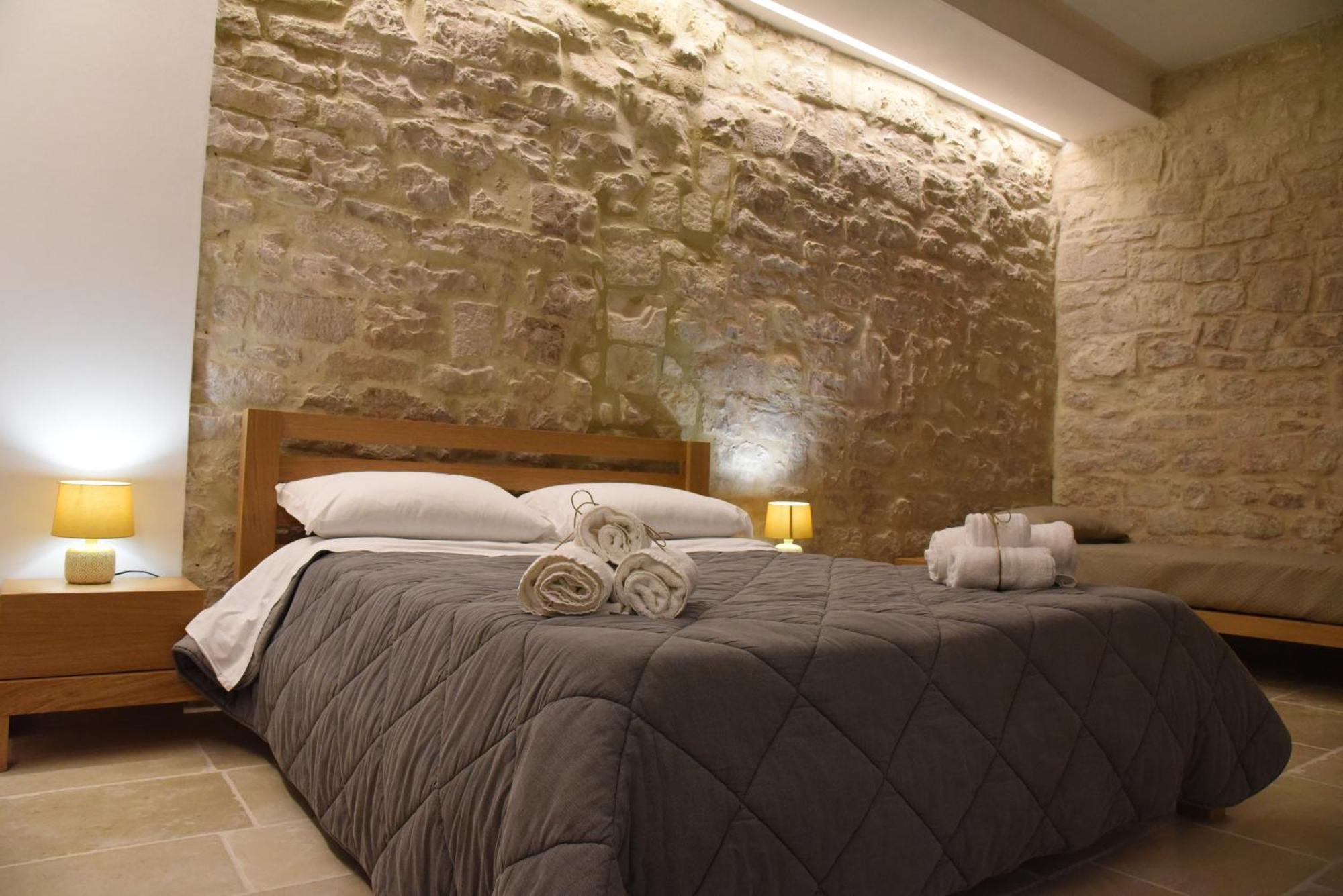 Altemura Suites Bari Bagian luar foto
