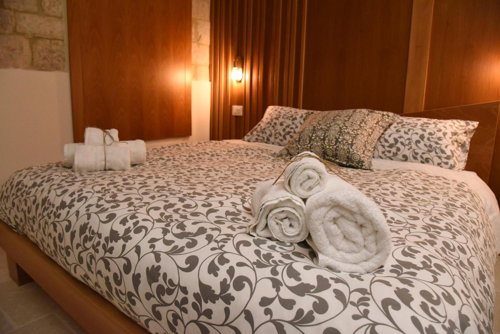 Altemura Suites Bari Bagian luar foto